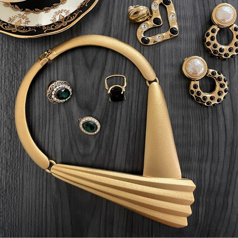 Vintage Monet Runway Brushed Matte Gold Statement Necklace - Picture 11 of 14
